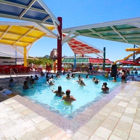 카우다스노바스 Piazza Diroma Com Acesso Ao Acqua Park 아파트 호텔 외부 사진